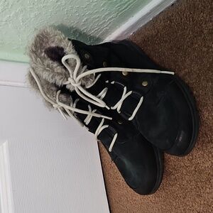 Sorel Boots Size 8.5